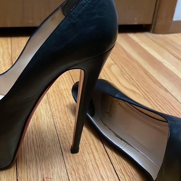 Authentic Christian Louboutin - Picture 4 of 4